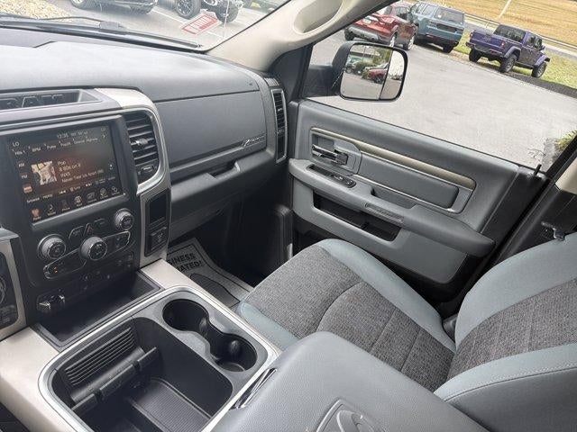 2017 RAM 1500 Big Horn 4x4 Crew Cab 5'7" Box
