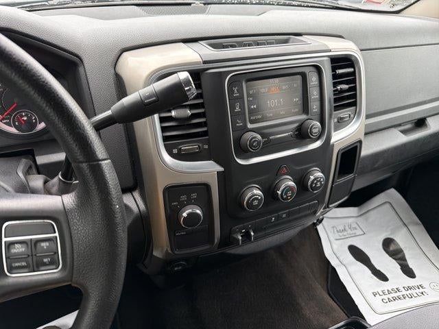 2015 RAM 2500 4WD Crew Cab 6.4 Ft Box SLT