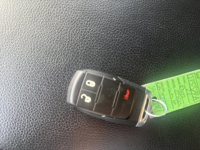 2022 RAM 2500 Tradesman 4x4 Crew Cab 6'4" Box