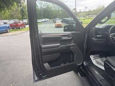 2022 Chevrolet Silverado 1500 Crew Cab Short Box 4-Wheel Drive RST