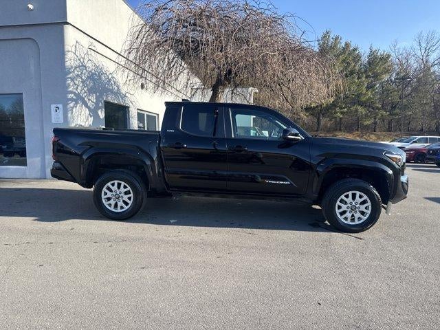 2024 Toyota Tacoma 4WD 4WD SR5 Double Cab 5' Bed AT (GS)