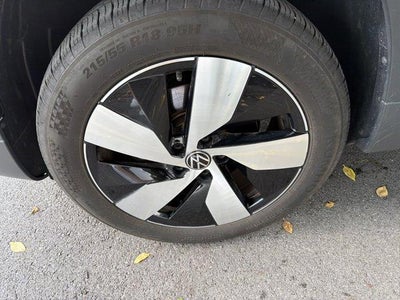 2025 Volkswagen Taos S 4MOTION