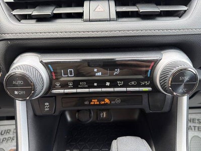 2025 Toyota RAV4 Hybrid XLE AWD (Natl)