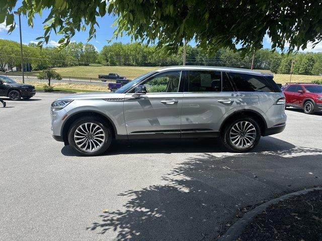 2022 Lincoln Aviator Standard AWD