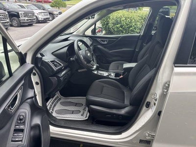 2022 Subaru Forester Premium CVT