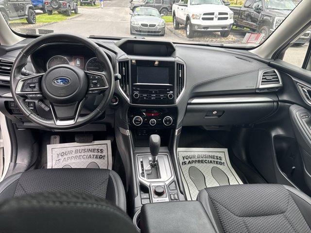 2022 Subaru Forester Premium CVT