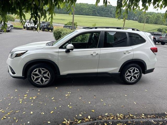 2022 Subaru Forester Premium CVT
