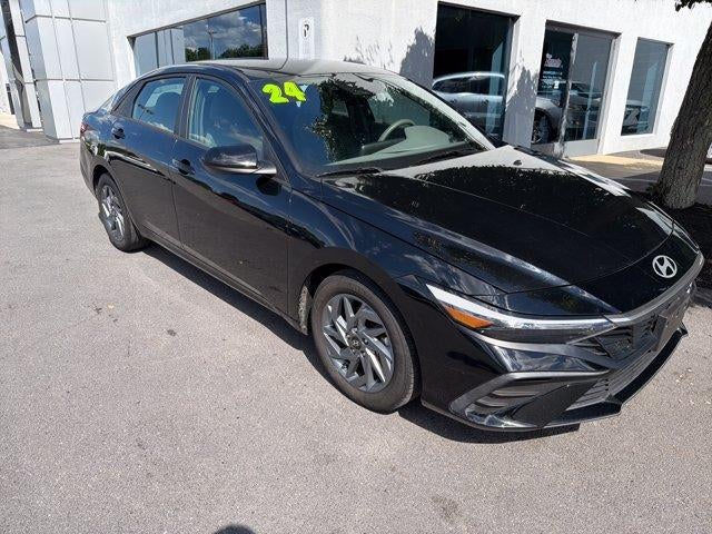 2024 Hyundai ELANTRA SEL IVT