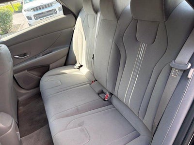 2024 Hyundai ELANTRA SEL IVT