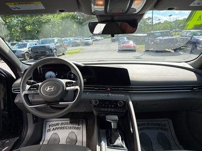 2024 Hyundai ELANTRA SEL IVT