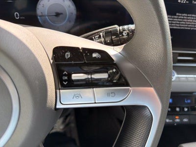 2024 Hyundai ELANTRA SEL IVT