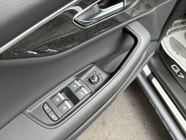 2021 Audi Q7 Premium 55 TFSI quattro