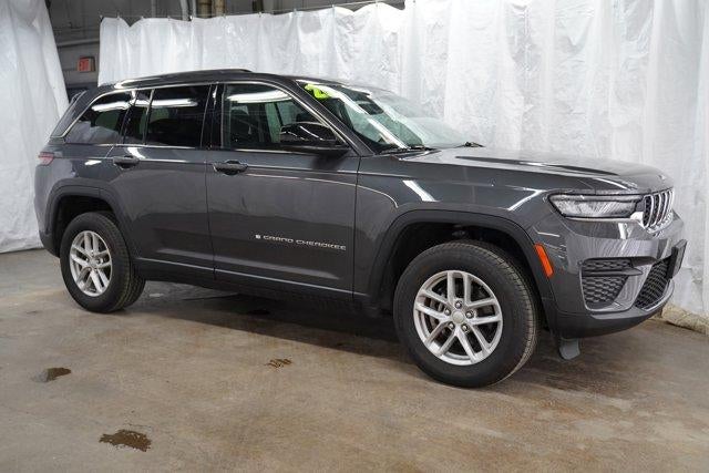 2023 Jeep Grand Cherokee Laredo X 4x4