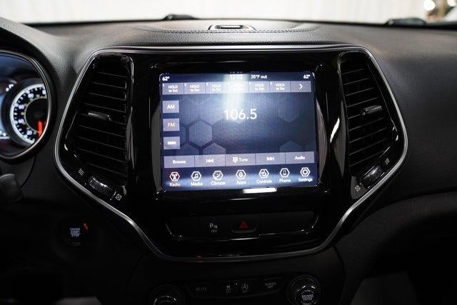 2023 Jeep Grand Cherokee Laredo X 4x4