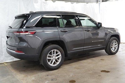 2023 Jeep Grand Cherokee Laredo X 4x4