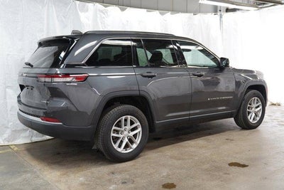 2023 Jeep Grand Cherokee Laredo X 4x4
