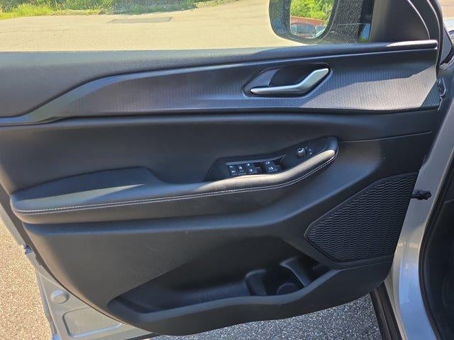 2023 Jeep Grand Cherokee L Altitude X 4x4