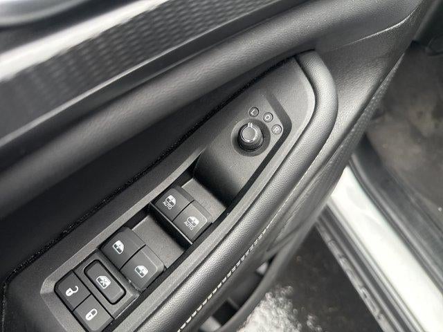 2023 Jeep Grand Cherokee L Altitude X 4x4