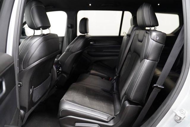 2024 Jeep Grand Cherokee L Altitude 4x4