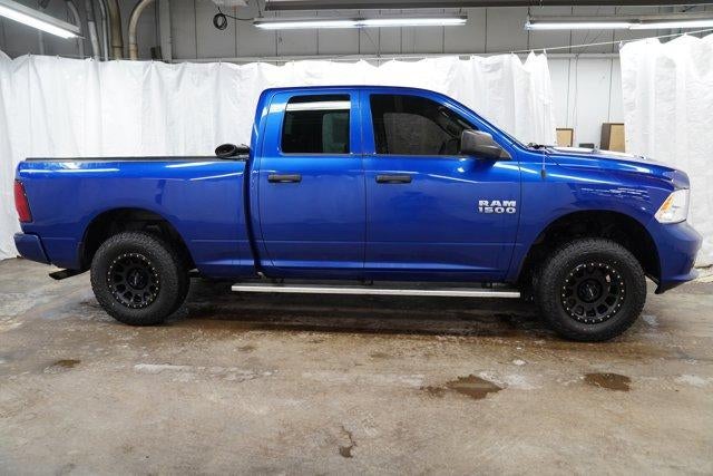 2017 RAM 1500 Express 4x4 Quad Cab 6'4" Box