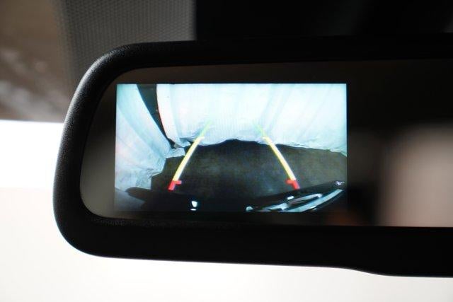 2017 RAM 1500 Express 4x4 Quad Cab 6'4" Box