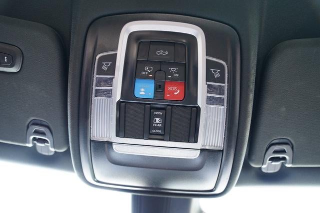 2025 RAM 1500 Limited 4x4 Crew Cab 5'7" Box