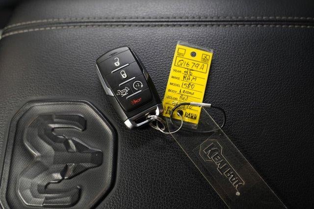 2025 RAM 1500 Laramie 4x4 Crew Cab 5'7" Box