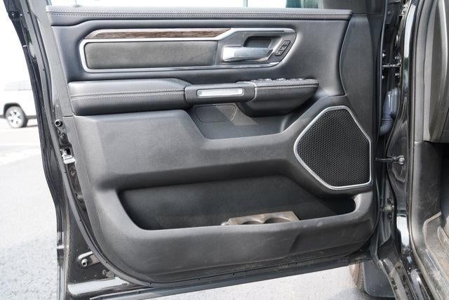 2019 RAM 1500 Laramie 4x4 Crew Cab 5'7" Box