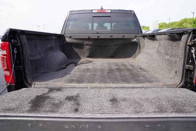 2019 RAM 1500 Laramie 4x4 Crew Cab 5'7" Box