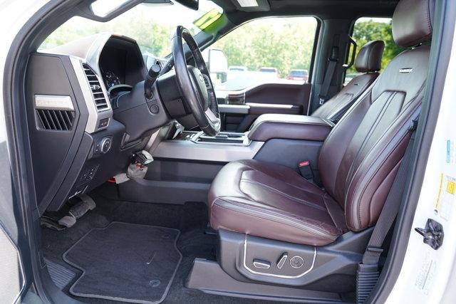 2017 Ford Super Duty F-350 SRW Platinum 4WD Crew Cab 6.75' Box