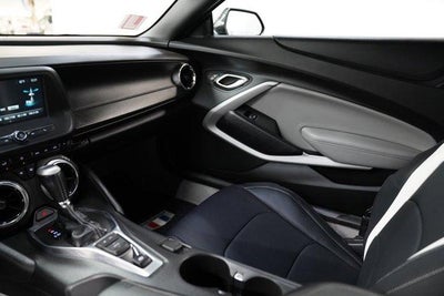 2018 Chevrolet Camaro 2dr Convertible 1LT