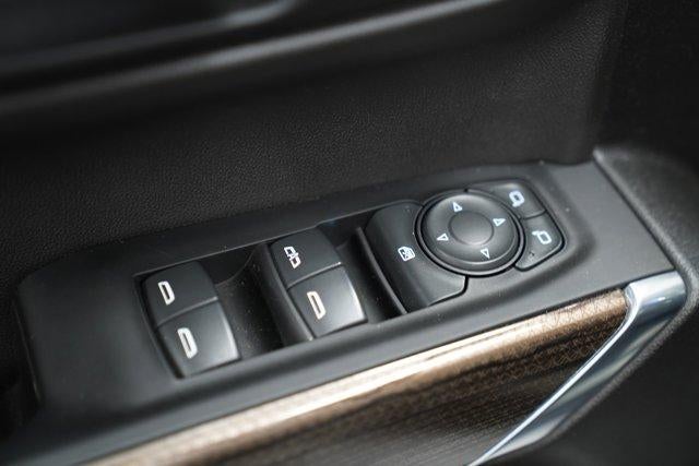 2022 Chevrolet Silverado 1500 LTD Crew Cab Short Box 4-Wheel Drive RST