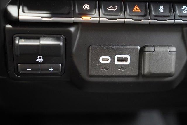 2022 Chevrolet Silverado 1500 LTD Crew Cab Short Box 4-Wheel Drive RST