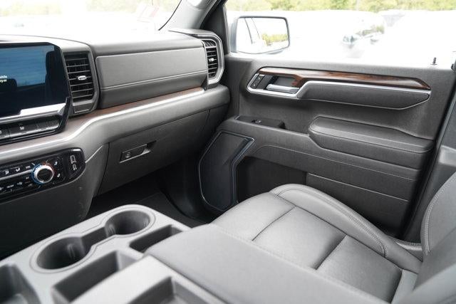 2025 GMC Sierra 1500 Crew Cab Short Box 4-Wheel Drive SLT
