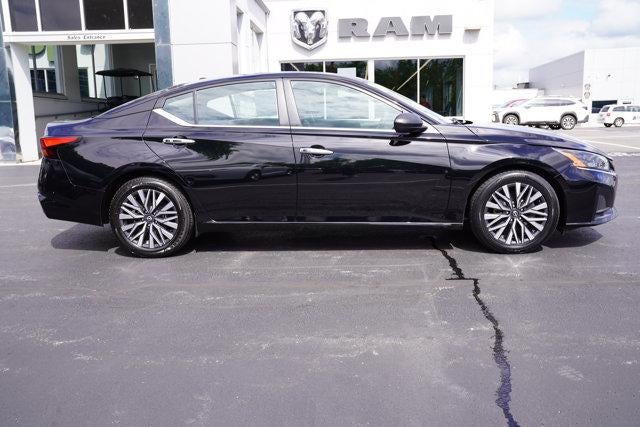 2024 Nissan Altima 2.5 SV Sedan