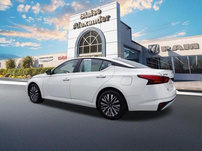 2025 Nissan Altima SV FWD