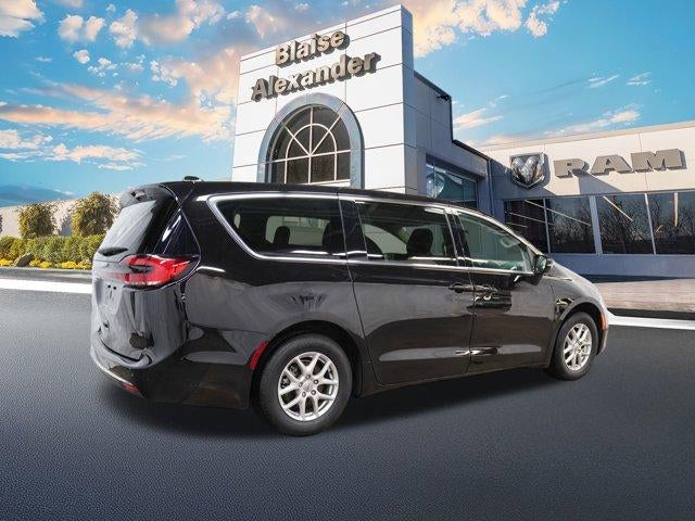 2024 Chrysler Pacifica Touring L FWD