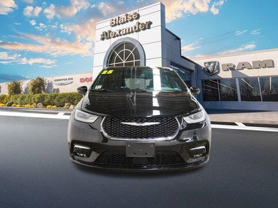 2025 Chrysler Pacifica Select FWD