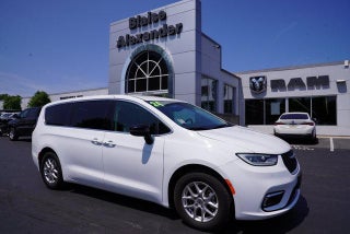 2024 Chrysler Pacifica Touring L FWD