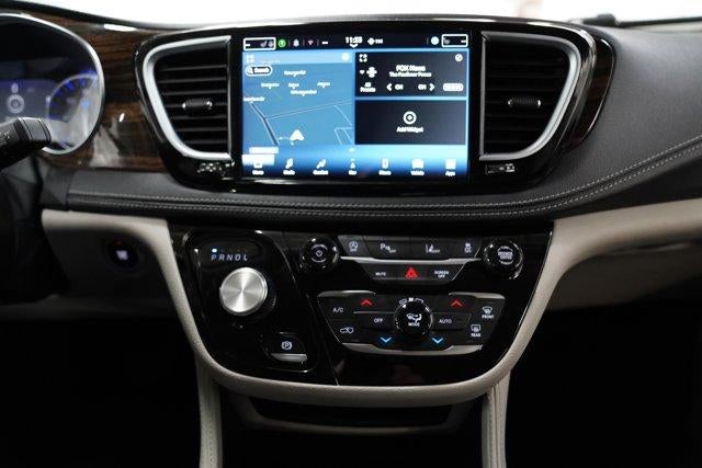 2024 Chrysler Pacifica Limited FWD