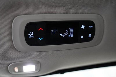 2024 Chrysler Pacifica Limited FWD