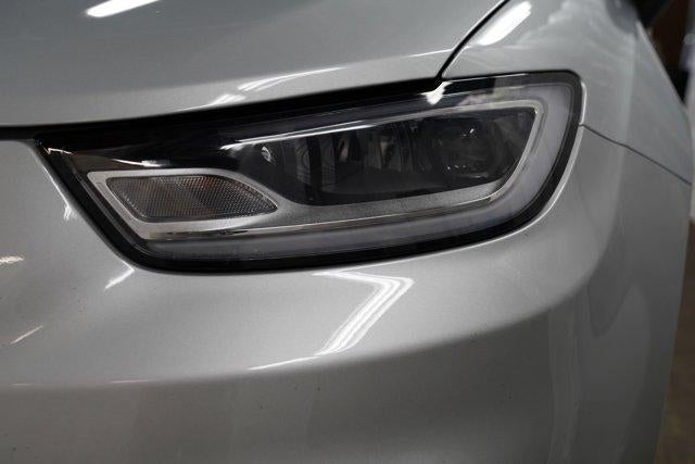 2024 Chrysler Pacifica Limited FWD