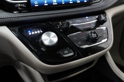 2024 Chrysler Pacifica Limited FWD