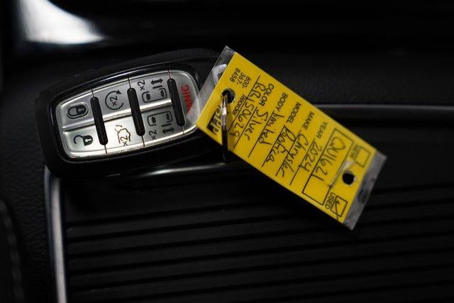 2024 Chrysler Pacifica Limited FWD