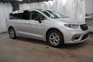 2024 Chrysler Pacifica Limited FWD