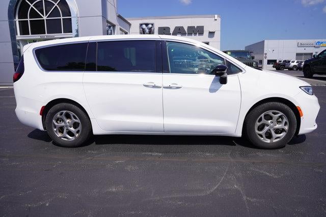 2024 Chrysler Pacifica Limited FWD