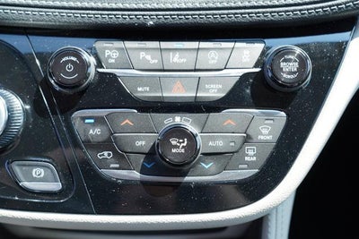 2024 Chrysler Pacifica Limited FWD