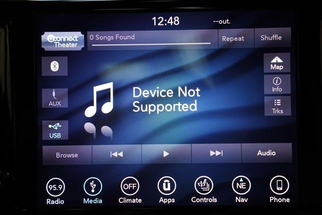 2018 Chrysler Pacifica Hybrid Limited FWD