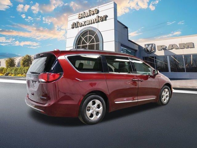 2018 Chrysler Pacifica Hybrid Limited FWD