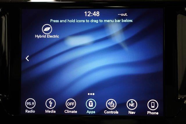 2018 Chrysler Pacifica Hybrid Limited FWD